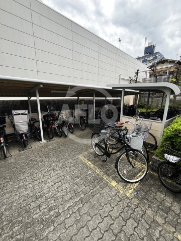 ロイヤルハイツ今福鶴見駅　鯰江東小学校区のその他共用部分|ロイヤルハイツ今福鶴見駅　駐輪場