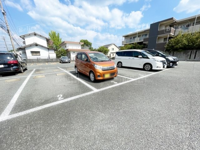 セントラーザ上津の駐車場|駐車スペースもあります☆