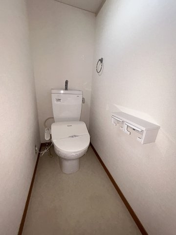 西本町6丁目戸建の収納|ちょっとした収納スペースも充実しています
