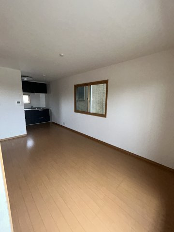 西本町6丁目戸建の居間・リビング|おしゃれな居間です