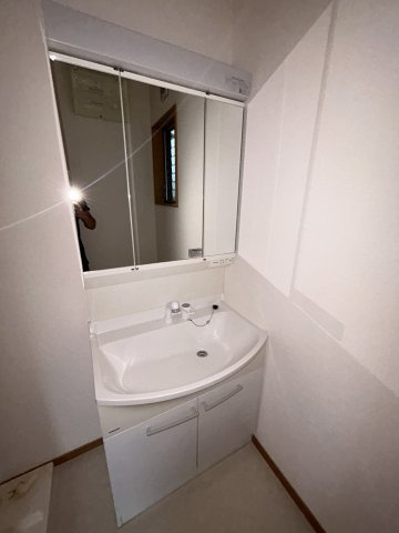 西本町6丁目戸建のトイレ|トイレもきれいです