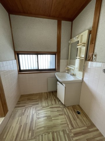 山﨑荘の洗面所