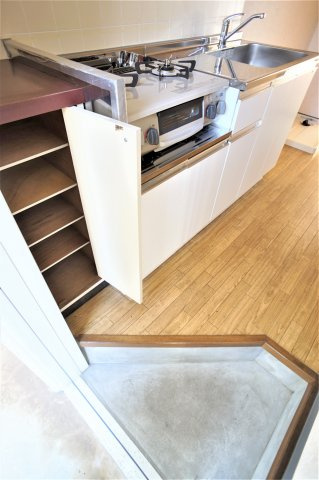 ラポール津田沼の玄関