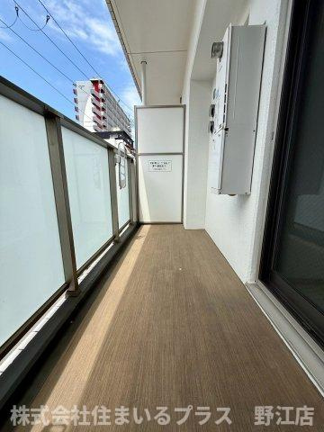 セントルイス京橋のバルコニー