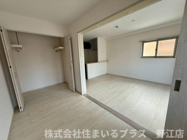 セントルイス京橋の洋室