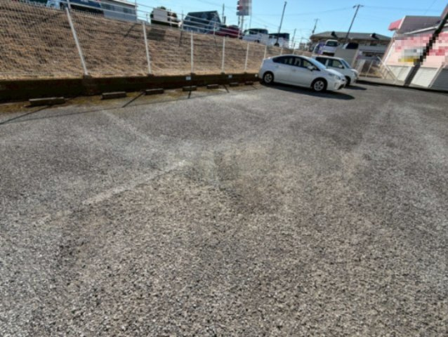【駐車場】