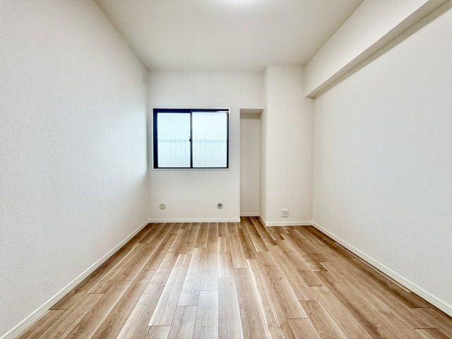 コープ野村新安城Ａ棟の洋室