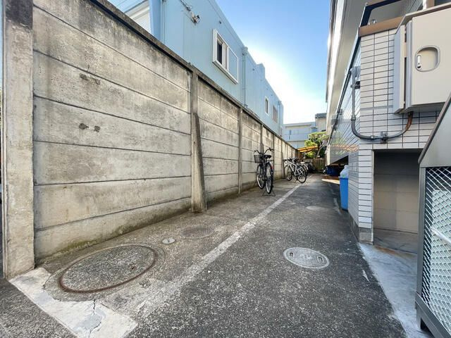 フタバハイツＢ棟のエントランス