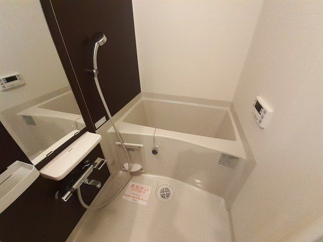 カレントの浴室