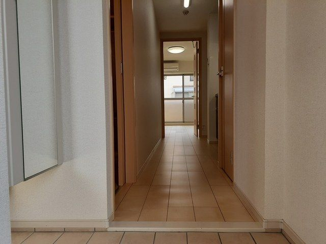 カレントの玄関