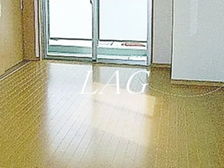 【居間・リビング】 | シャンティ住吉 | 洋室のお部屋です。
