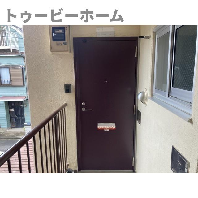 ヴィラ狭山ヶ丘の玄関|明るい玄関です