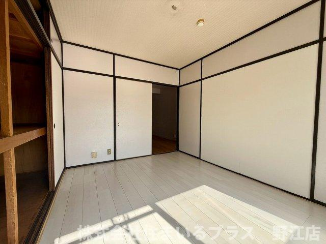 シャンボール関目の洋室