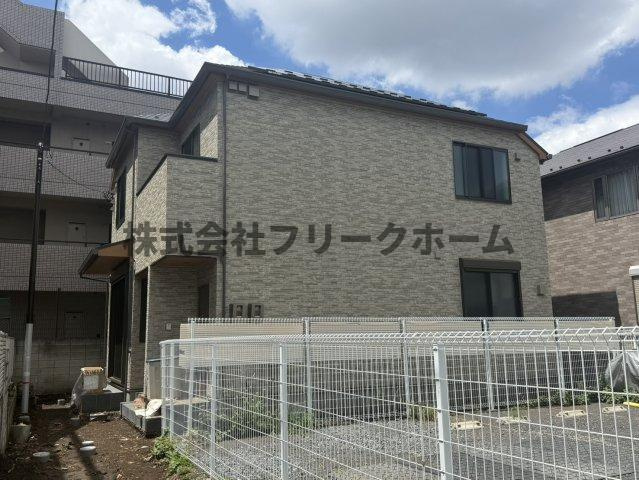 ウィスタリア中町　