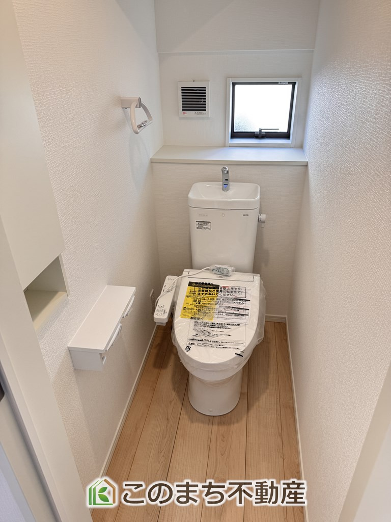 CRADLEGARDEN真岡市荒町第14のトイレ|同社施工物件の写真です。※建具やフローリング、その他仕様が違う場合がございます。