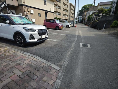 【駐車場】 | セジュール久万ノ台B