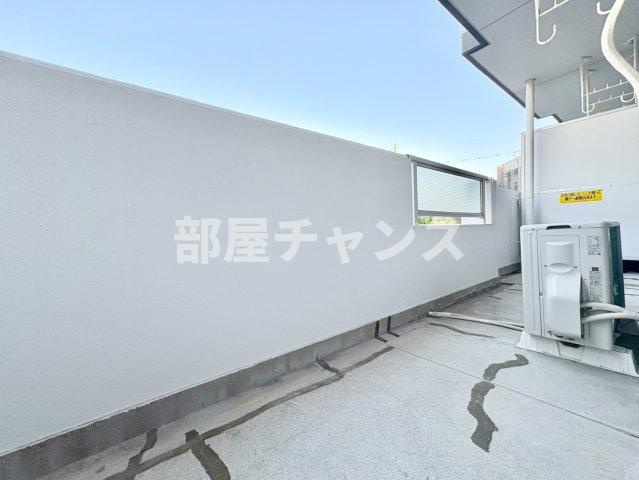 ノイルミナスのバルコニー