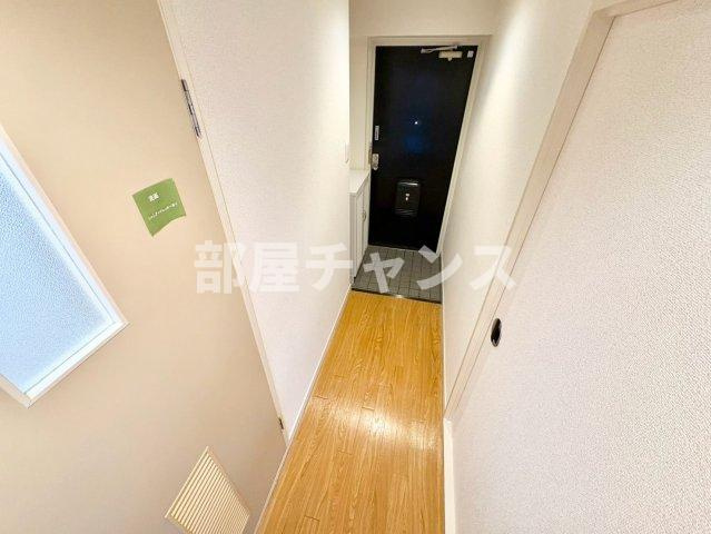ノイルミナスの玄関