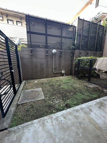 菱和パレス三軒茶屋の庭|お庭が付いています