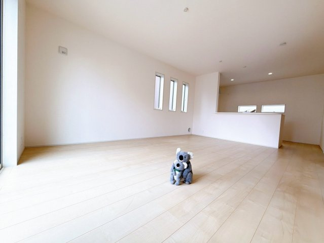 【和室】 | 高崎市新町　新築住宅 | LDKに隣接している和室。お子様を遊ばせたりお昼寝させたりしながら家事を行えます。