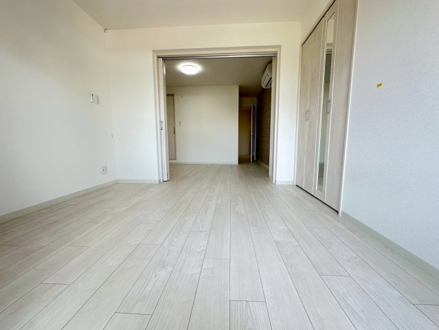 クリエオーレ一津屋Ⅱの洋室