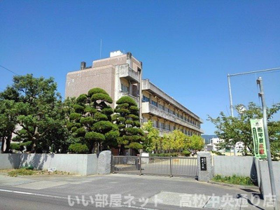 【周辺】 | カーサ・フィオーレＣ | 丸亀市立城辰小学校まで1300m