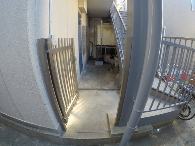 【エントランス】 | ベルテ十三