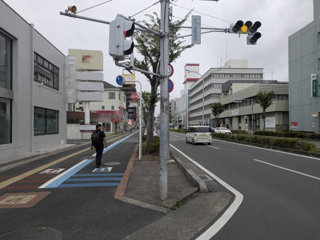 春日部市中央１丁目の店舗一部