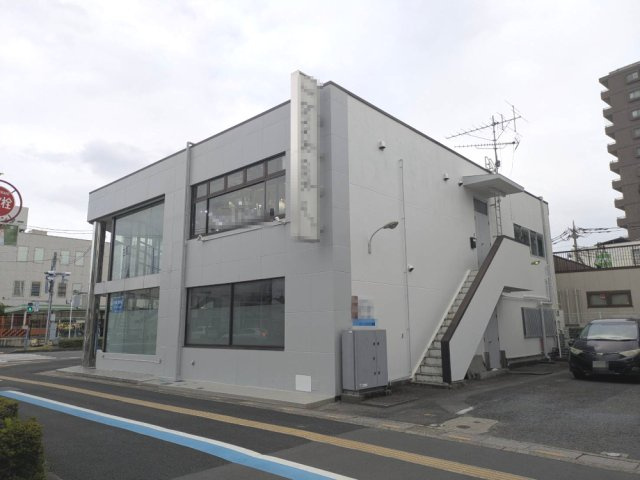春日部市中央１丁目の店舗一部