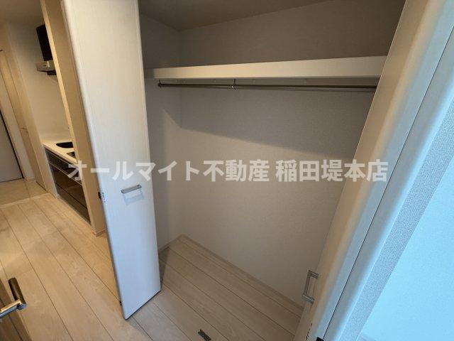 川崎市多摩区西生田２丁目の賃貸マンションの収納