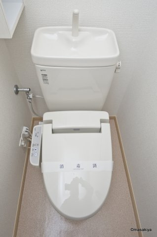 グレイス・チェスタ のトイレ