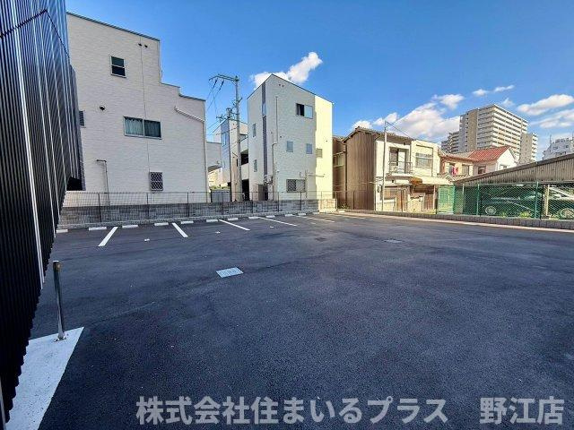 メイクス大阪鶴見の駐車場