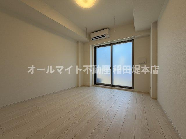 川崎市多摩区西生田２丁目の賃貸マンションの居間・リビング