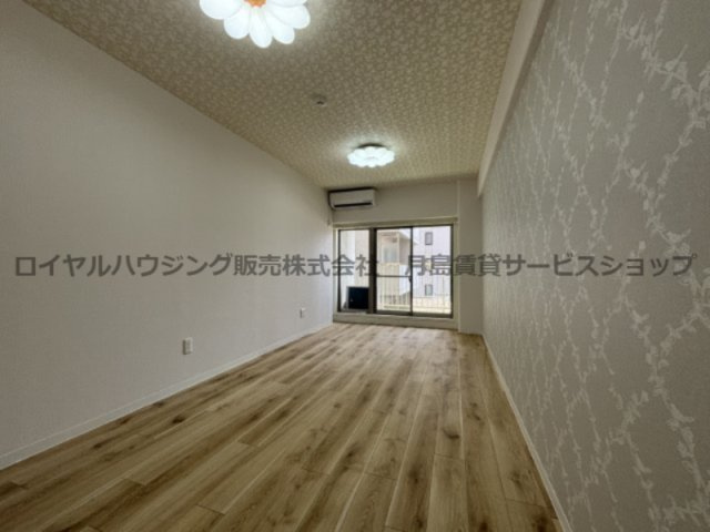 【居間・リビング】
