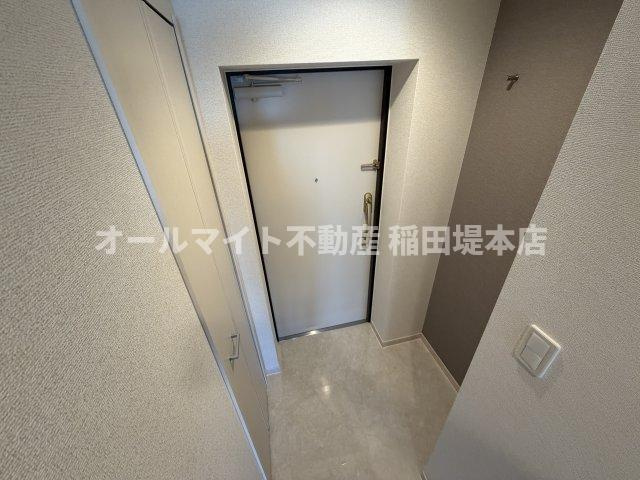 川崎市多摩区西生田２丁目の賃貸マンションの玄関