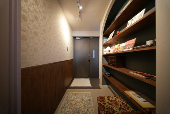 尼崎市口田中１丁目の中古マンションの玄関