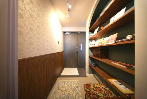 尼崎市口田中１丁目の中古マンションの玄関