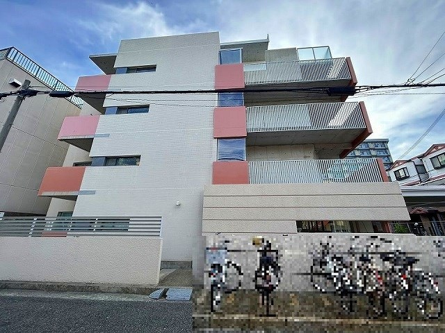 尼崎市口田中１丁目の中古マンションの外観