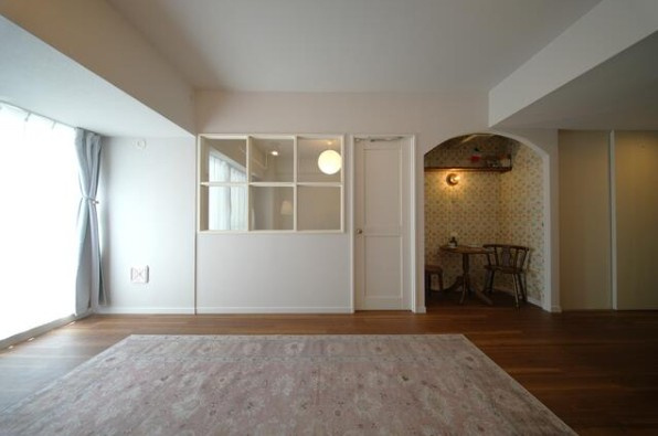 尼崎市口田中１丁目の中古マンションの居間・リビング