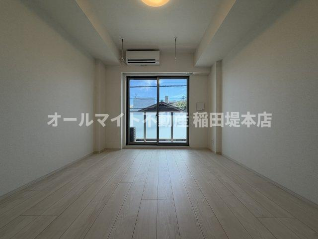 川崎市多摩区西生田２丁目の賃貸マンションの居間・リビング