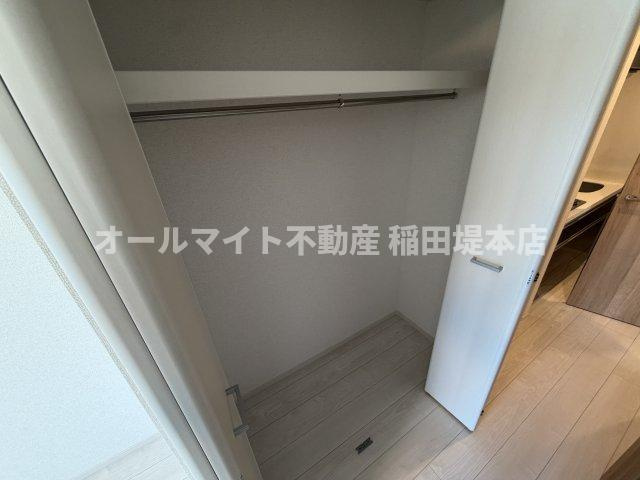 川崎市多摩区西生田２丁目の賃貸マンションの収納