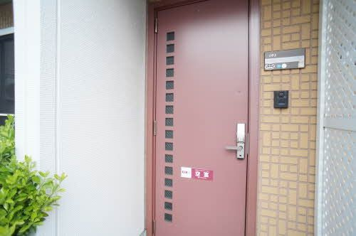 カサベルデＭの玄関