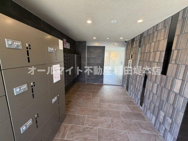 川崎市多摩区西生田２丁目の賃貸マンションのロビー