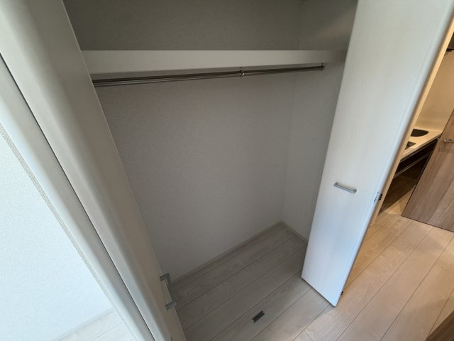 川崎市多摩区西生田２丁目の賃貸マンションの収納