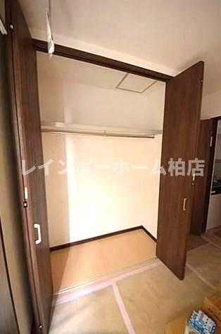 特典：仲介手数料が無料です!!の収納|※建築中の時の写真になります。