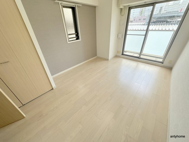 ルクレ難波　仲介手数料無料の寝室
