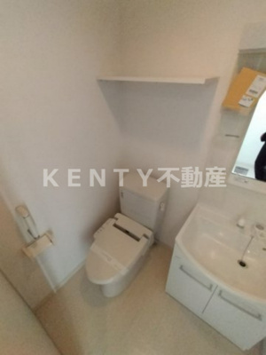 【トイレ】 | エアフレックス羽田 | シンプルで使いやすいトイレです