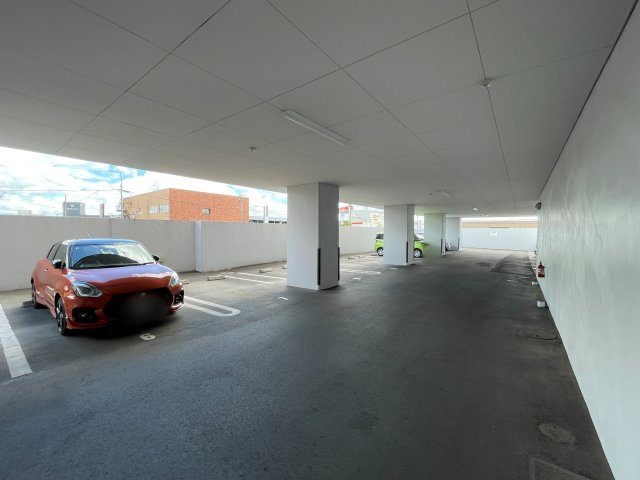中古マンション　郡山ダイカンプラザ　橘小学校・第三中学校の駐車場