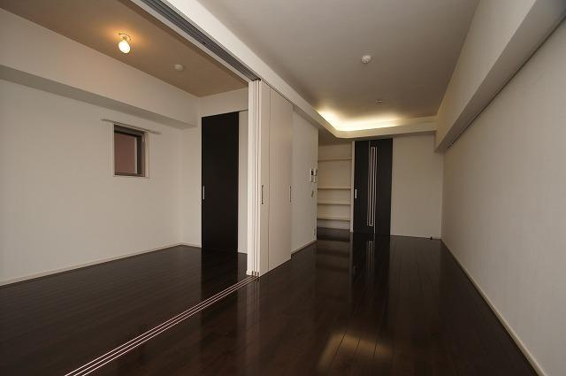 【居間・リビング】 | 新品家具付きマンション住吉5(KaGood福岡)