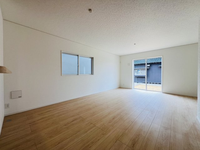 碧南市浜田町四丁目108番の一部『仲介手数料無料』新築一戸建て・建売の居間・リビング